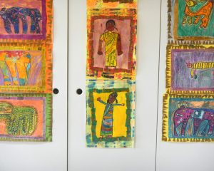 1 dessins au mur de la classe