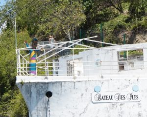 2. Le bateau des iles